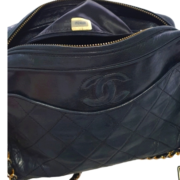 Chanel Vintage Camera Tassel quilted bag - Picture 8 of 11